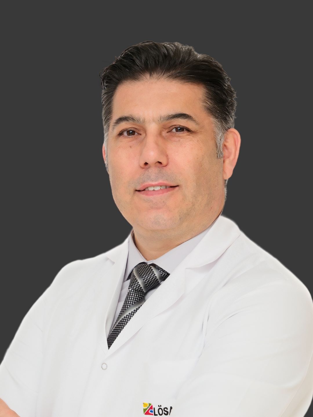 Doç. Dr. Adem Emrah Coğuplugil, Üroloji Uzmanı ve Üroonkoloji ile Robotik Cerrahi alanında uzman hekim – LÖSANTE Hastanesi