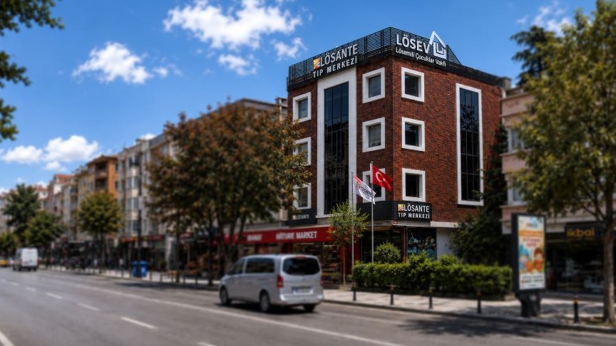 İstanbul/Fener, Özel Şadiye - Yaşar Cimilli LÖSANTE Tıp Merkezi Dış Bina Görseli